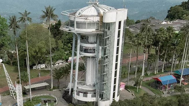 torre al cielo chipre 3